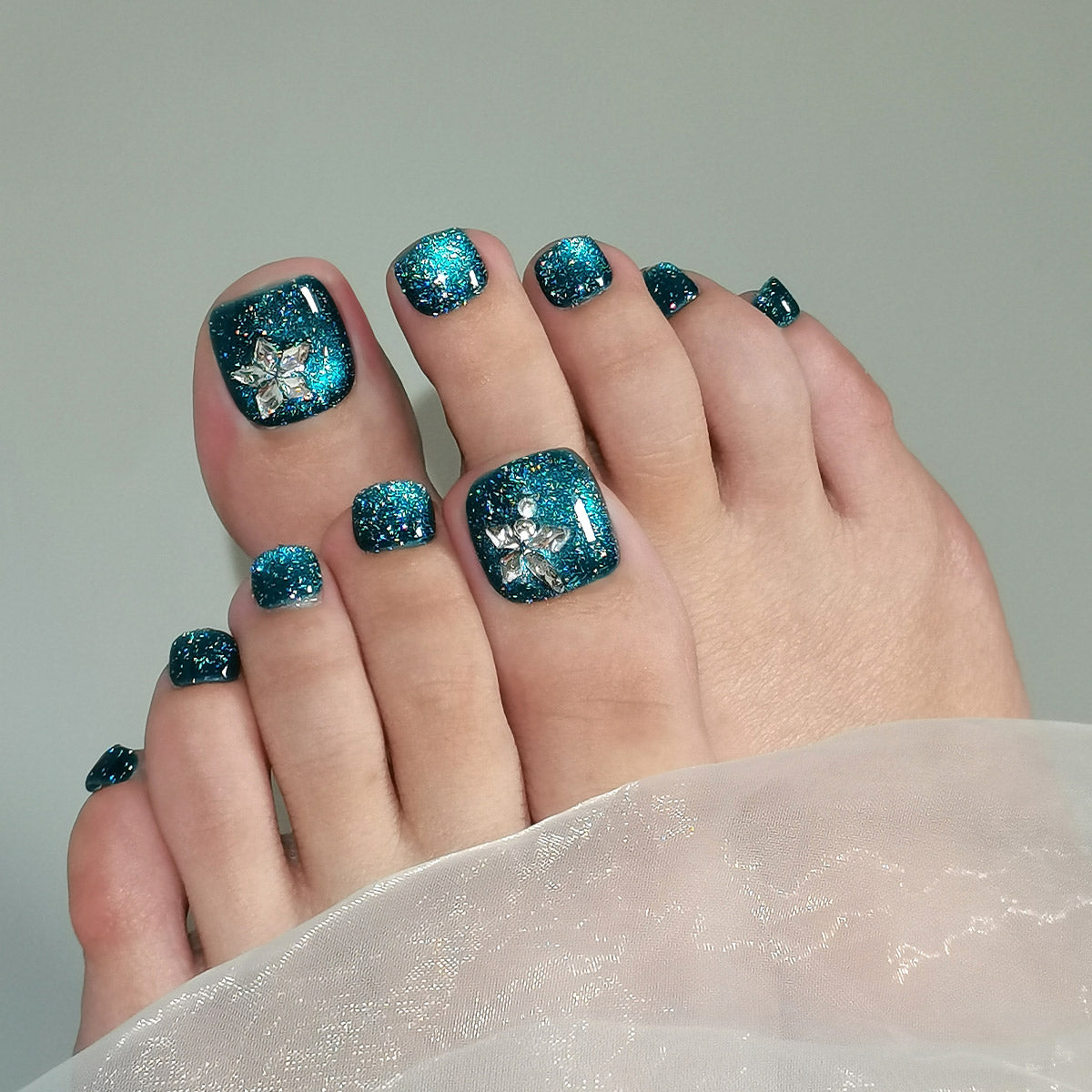 32 Pcs-16 Sizes Kit Press On Toe nails T177